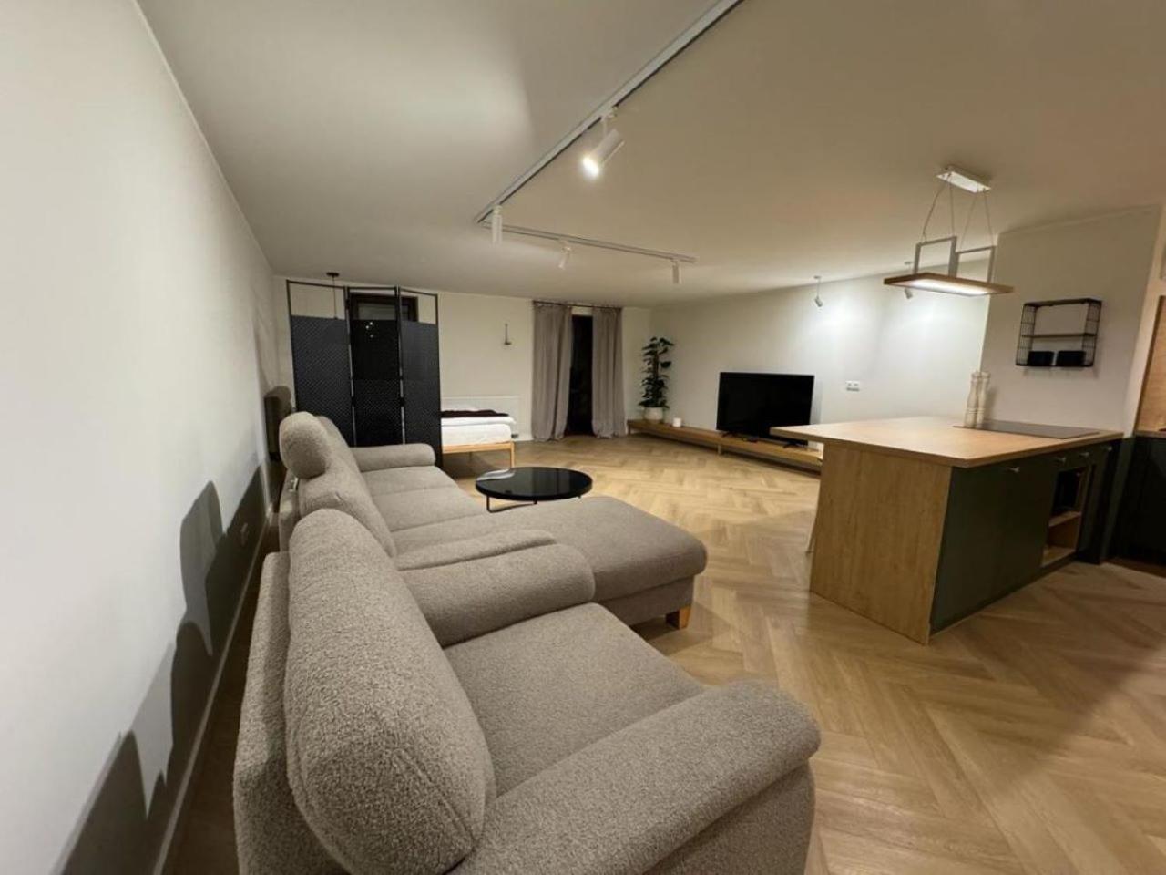 Apartament Ovoc 1.0 Chodziez Ngoại thất bức ảnh